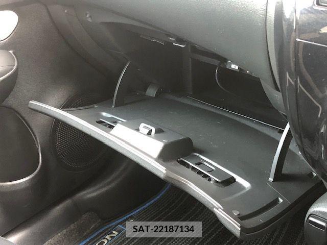 Nissan NOTE 2018-05 365417-22