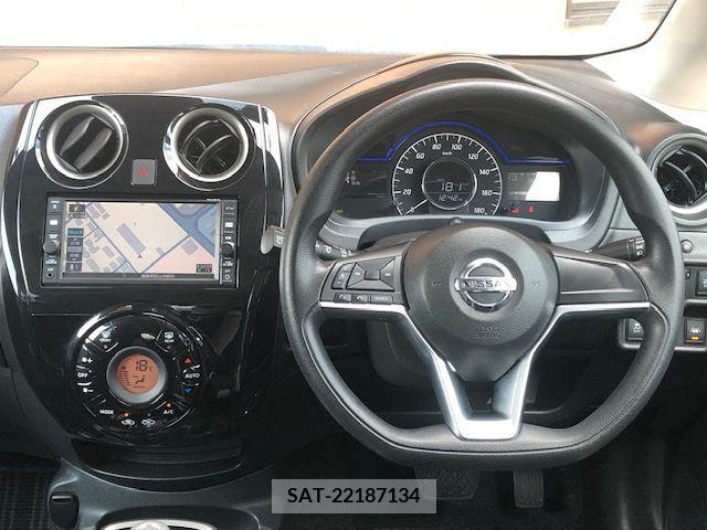 Nissan NOTE 2018-05 365417-1