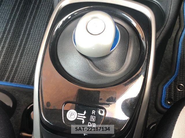 Nissan NOTE 2018-05 365417-19