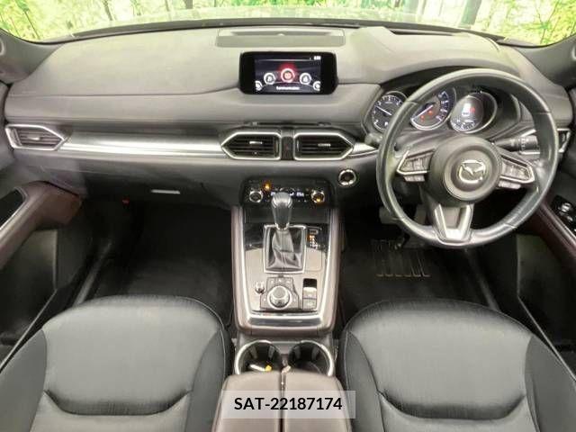 Mazda CX-8 2018-04 210894-1