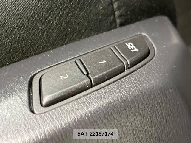 Mazda CX-8 2018-04 210894-6