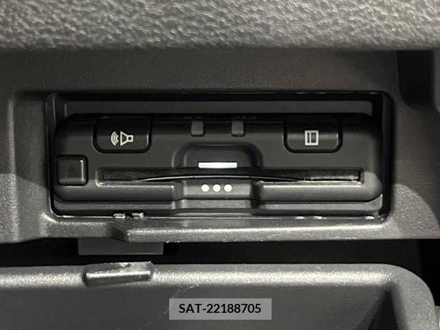 Nissan SERENA 2019-09 348628-6