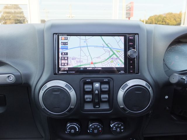 Jeep WRANGLER 2016-04 186937-24