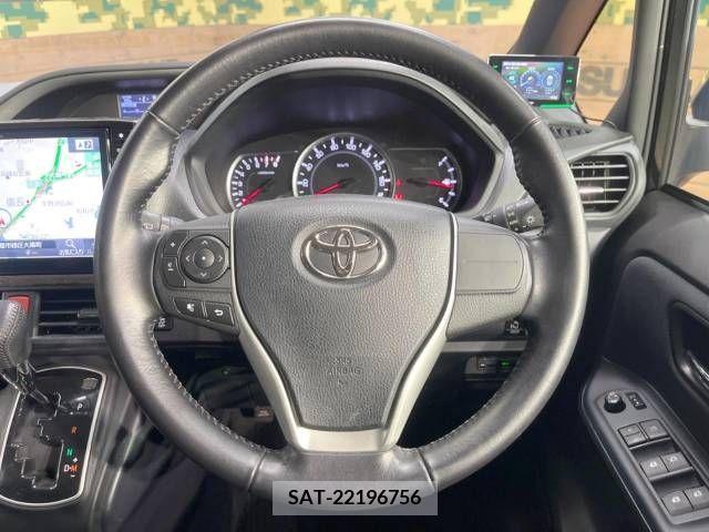 Toyota VOXY 2015-07 222694-4