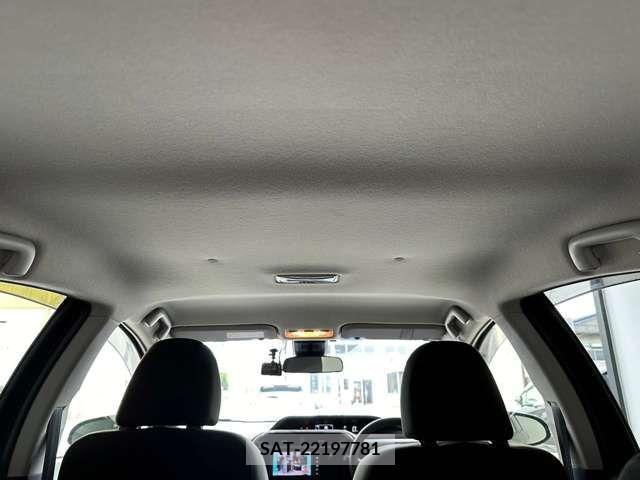 Toyota AQUA 2019-01 292143-8