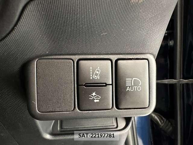 Toyota AQUA 2019-01 292143-13