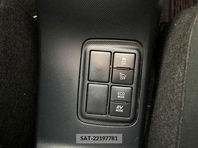 Toyota AQUA 2019-01 292143-15
