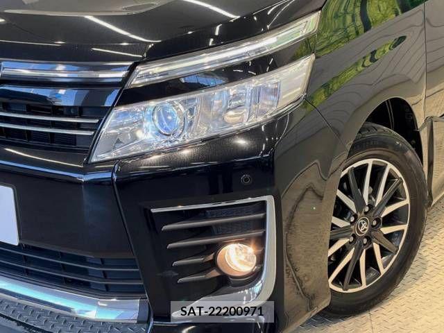 Toyota VOXY 2016-06 289214-13