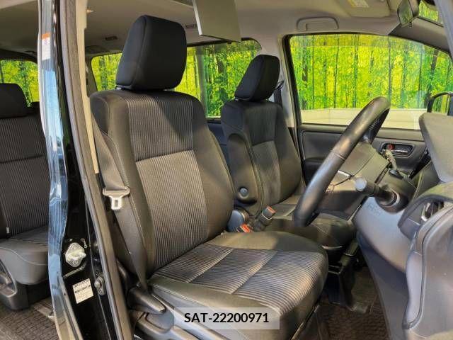 Toyota VOXY 2016-06 289214-7