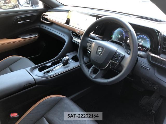 Toyota CROWN 2022-11 246632-8