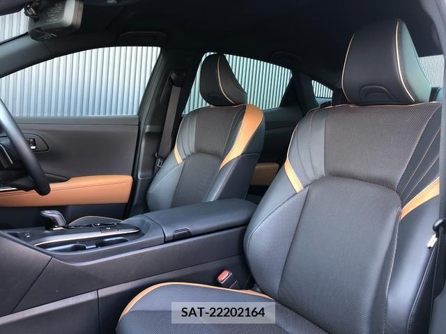 Toyota CROWN 2022-11 246632-7