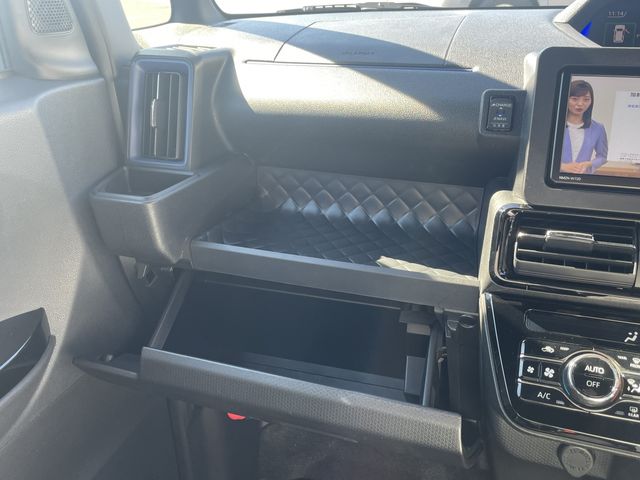 Daihatsu TANTO CUSTOM 2022-09 17257-19