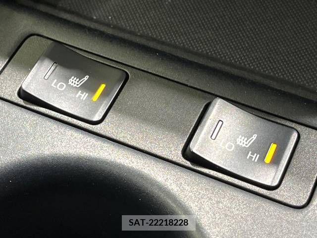 Toyota PRIUS 2020-04 220277-7