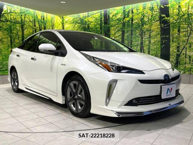 Toyota PRIUS 2020-04 220277-16