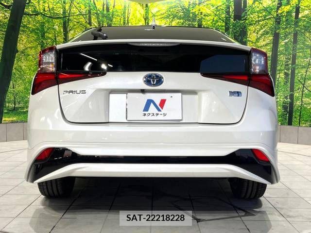 Toyota PRIUS 2020-04 220277-15
