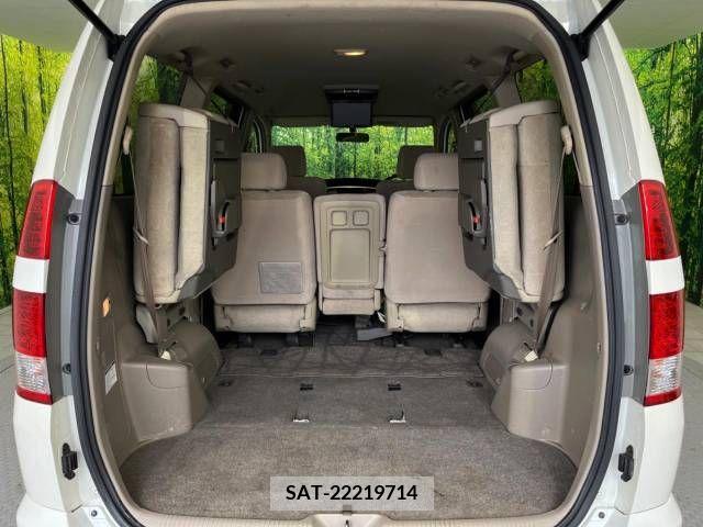Toyota NOAH 2005-12 279552-11