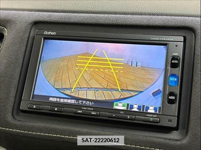 Honda VEZEL 2017-06 242939-3
