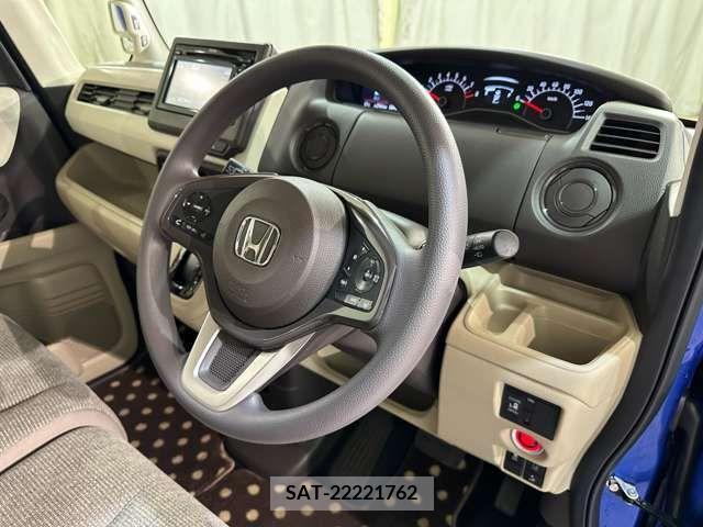 Honda N BOX 2018-03 278552-12