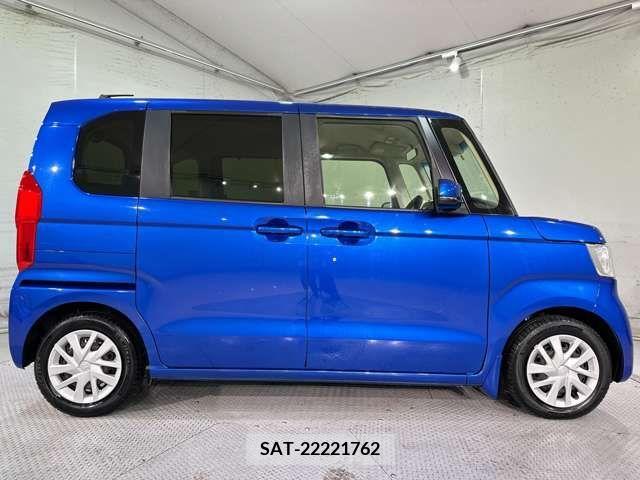 Honda N BOX 2018-03 278552-7