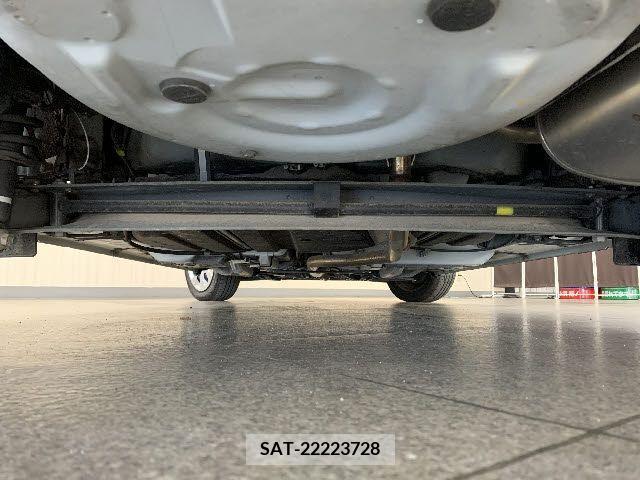 Toyota SIENTA 2017-03 344888-25