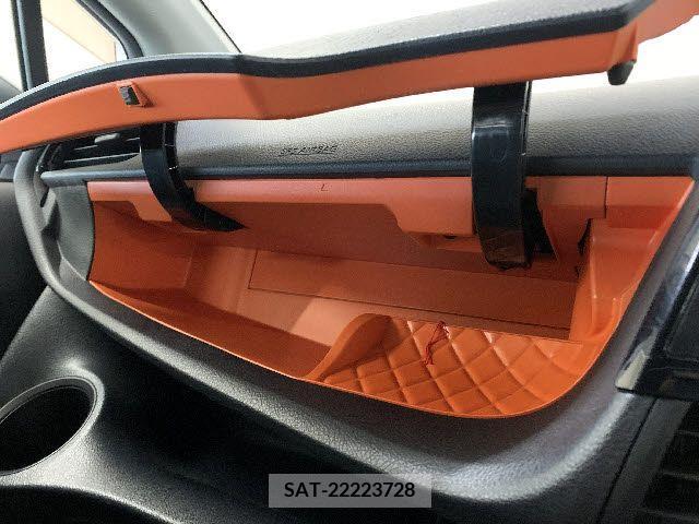 Toyota SIENTA 2017-03 344888-15