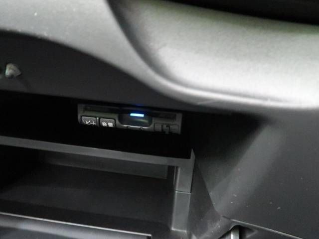 Nissan NOTE 2013-02 9172-3