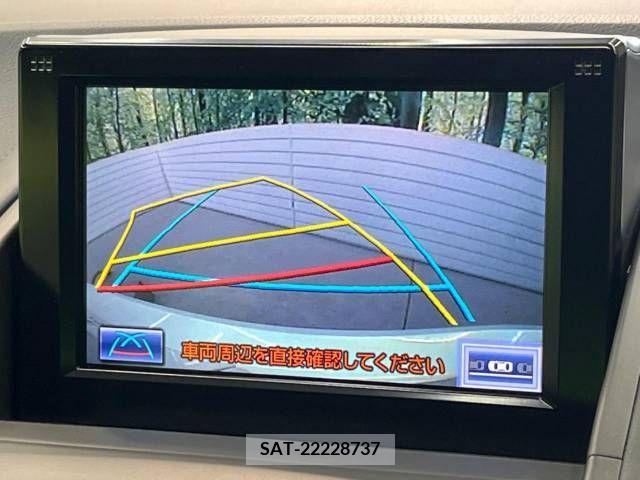 Lexus HS 2015-05 241584-3
