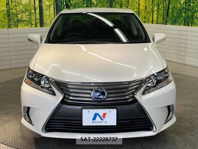 Lexus HS 2015-05 241584-14