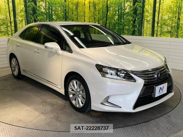 Lexus HS 2015-05 241584-16