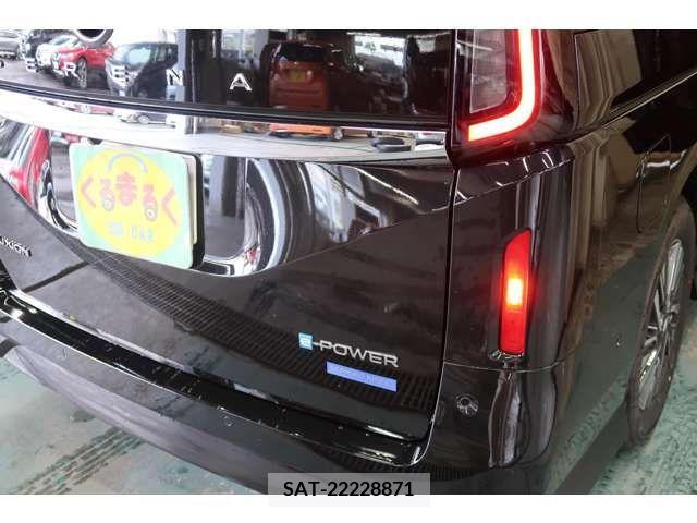 Nissan SERENA 2023-07 284239-10
