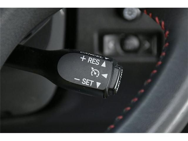 Lexus IS 2012-01 196370-15