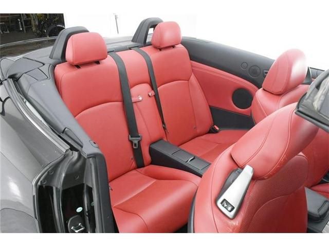 Lexus IS 2012-01 196370-11