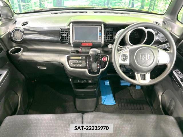 Honda N BOX CUSTOM 2017-03 364862-1