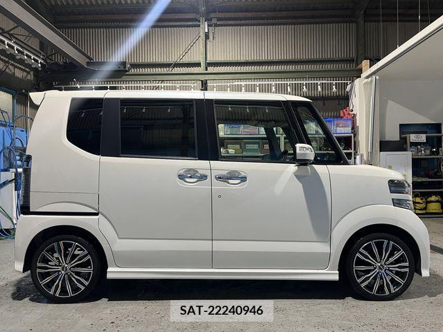 Honda N BOX CUSTOM 2017-06 279024-9