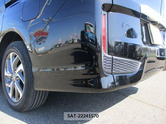 Honda STEP WGN 2017-07 233122-13