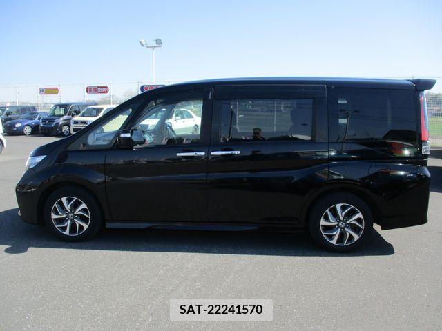 Honda STEP WGN 2017-07 233122-7