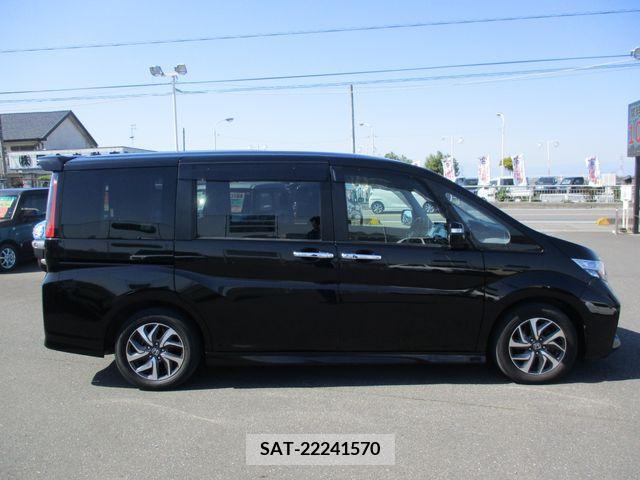 Honda STEP WGN 2017-07 233122-3