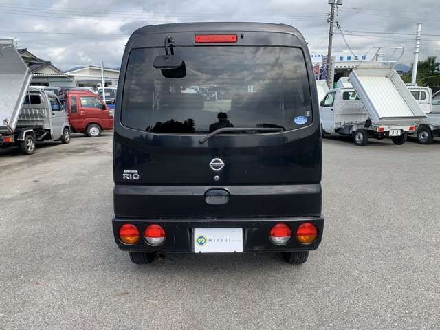 Nissan CLIPPER RIO 2010-11 8670-5