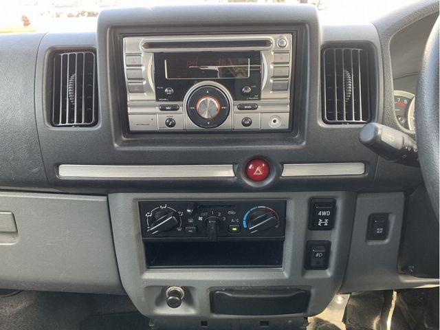 Nissan CLIPPER RIO 2010-11 8670-20