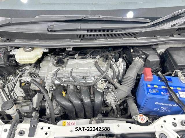 Toyota VOXY 2017-11 342208-19