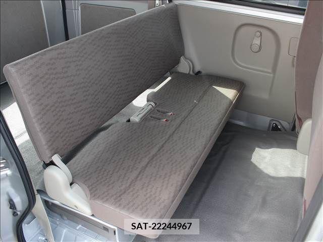 Suzuki EVERY 2023-06 269662-9