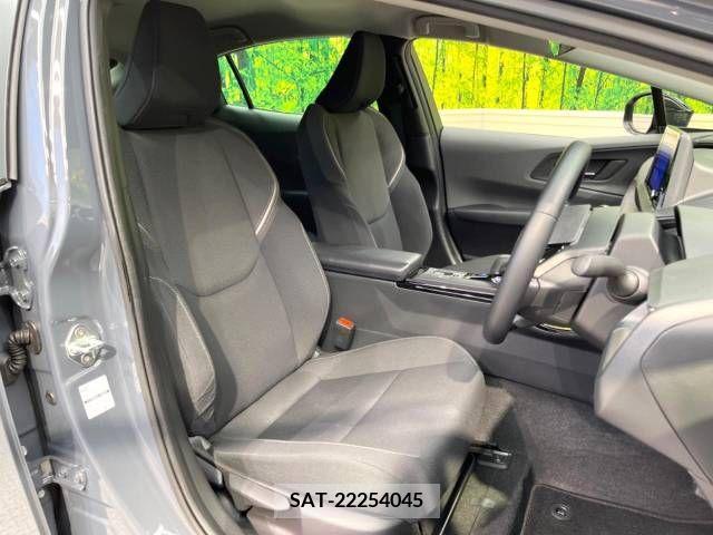 Toyota PRIUS 2023-04 210217-8