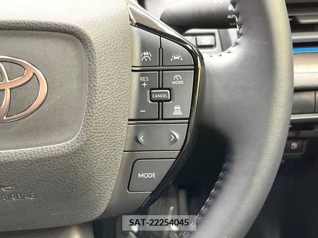 Toyota PRIUS 2023-04 210217-3