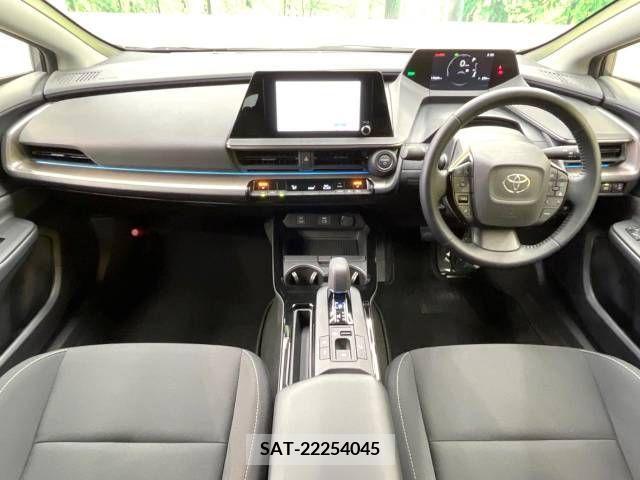 Toyota PRIUS 2023-04 210217-1