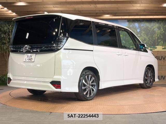 Toyota VOXY 2022-03 340308-19