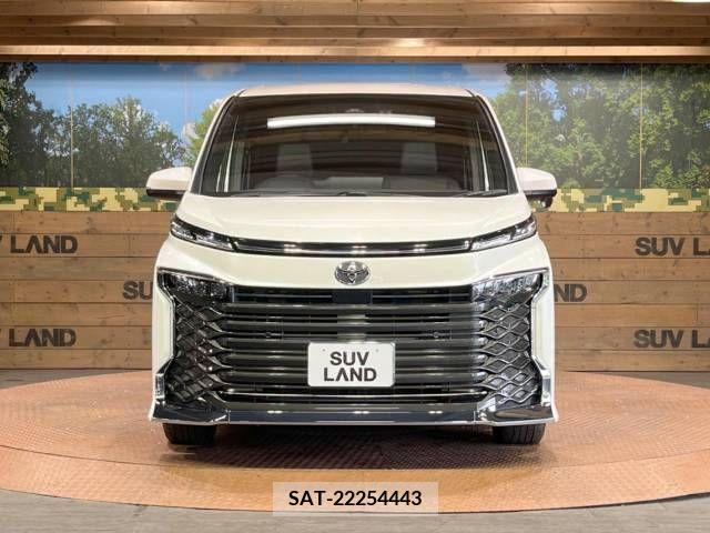 Toyota VOXY 2022-03 340308-16