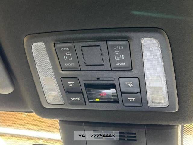Toyota VOXY 2022-03 340308-5