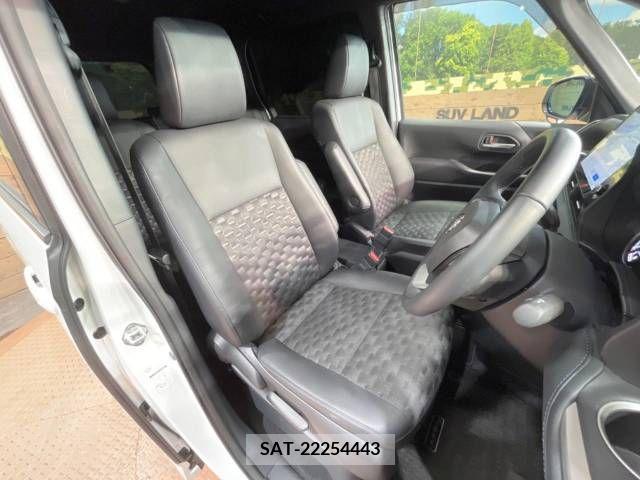 Toyota VOXY 2022-03 340308-10