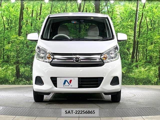 Nissan DAYZ 2017-05 323384-13