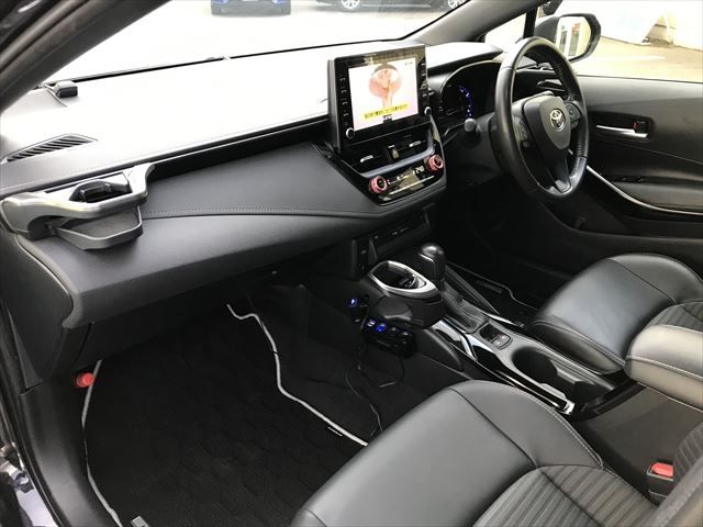 Toyota COROLLA TOURING 2020-10 195963-10
